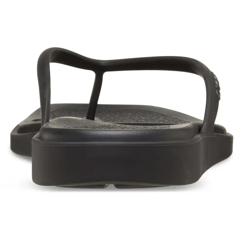 Women’s Miami Flip Flops – Minimal Strap Summer Sandals with Subtle Wedge & Square Toe