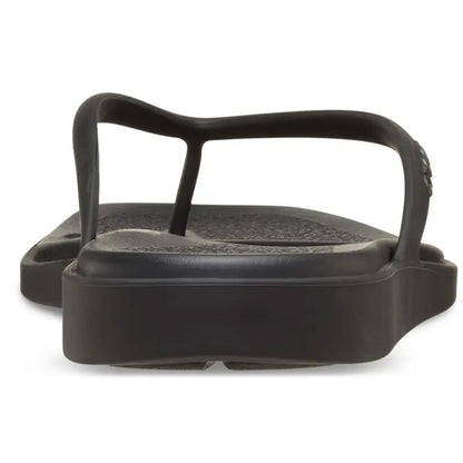 Women’s Miami Flip Flops – Minimal Strap Summer Sandals with Subtle Wedge & Square Toe